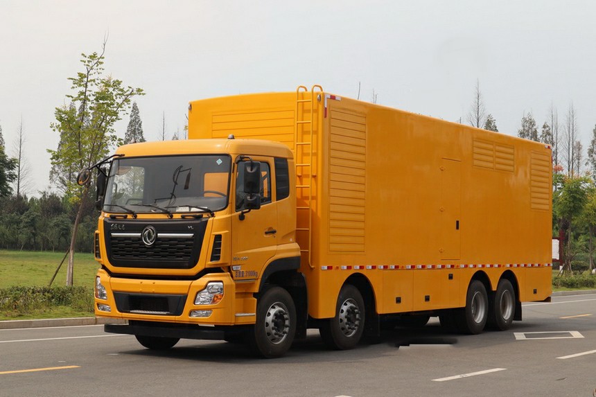 東風(fēng)天龍前四后八電源車(chē)