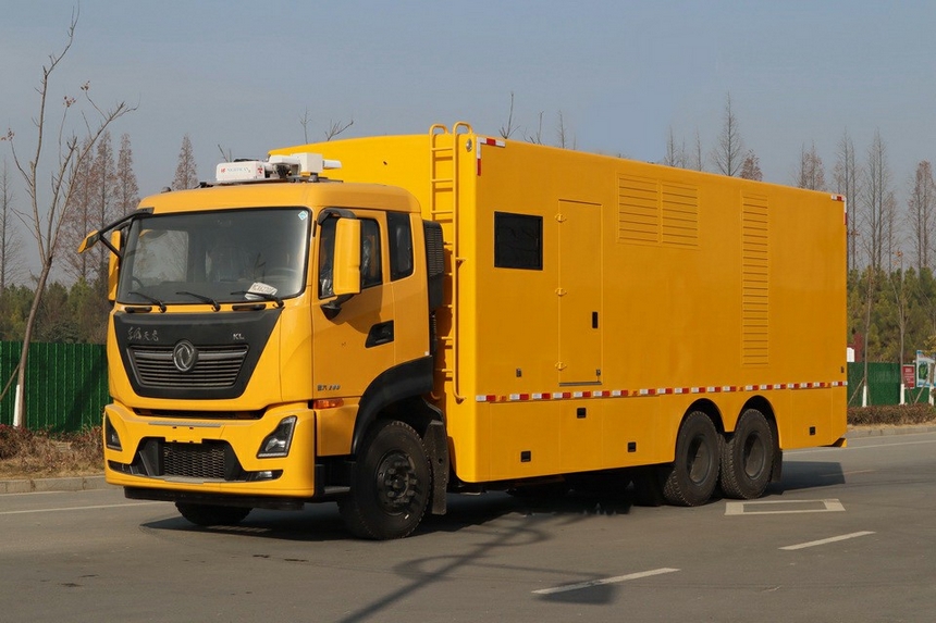 東風(fēng)天龍后雙橋應急電源車(chē)圖片2