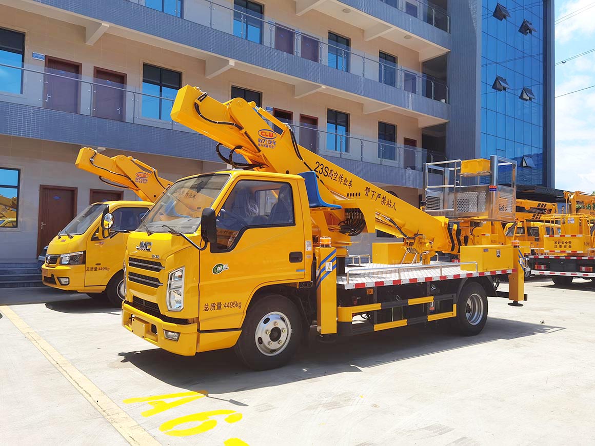 江鈴順達23米伸縮臂藍牌高空作業(yè)車(chē)