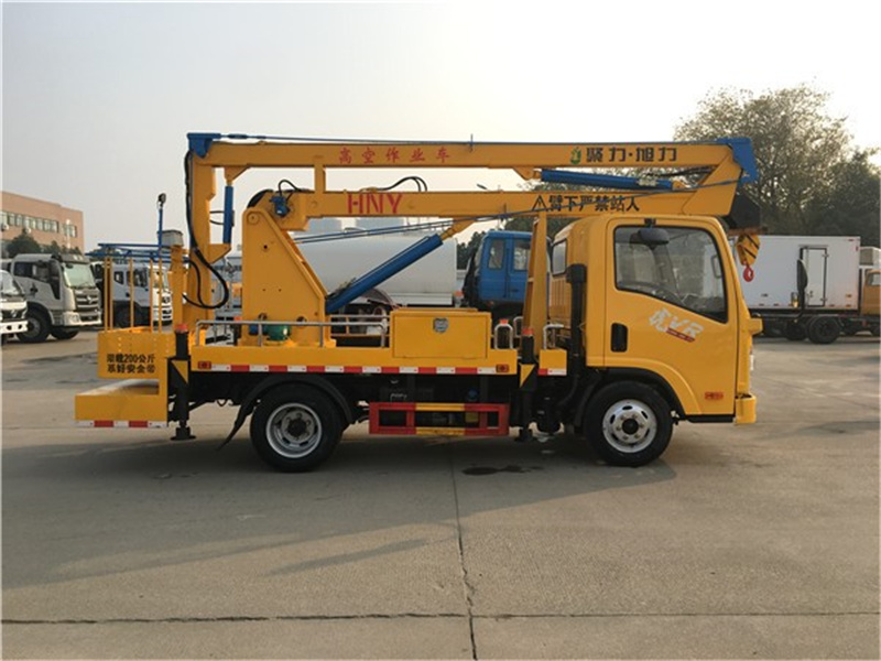 解放13.5米高空作業(yè)車(chē)圖片3