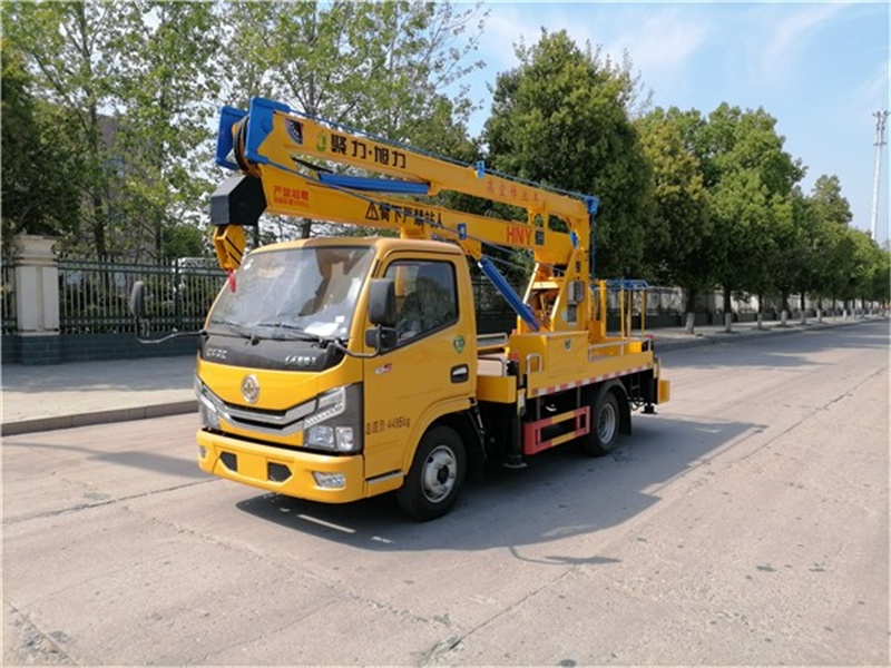 東風(fēng)13.5米高空作業(yè)車(chē)