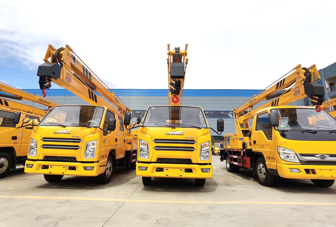 江鈴順達16米折疊臂雙排黃牌高空作業(yè)車(chē)圖片4
