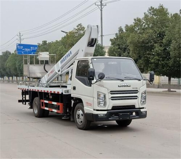 江鈴18米伸縮臂高空作業(yè)車(chē)圖片3