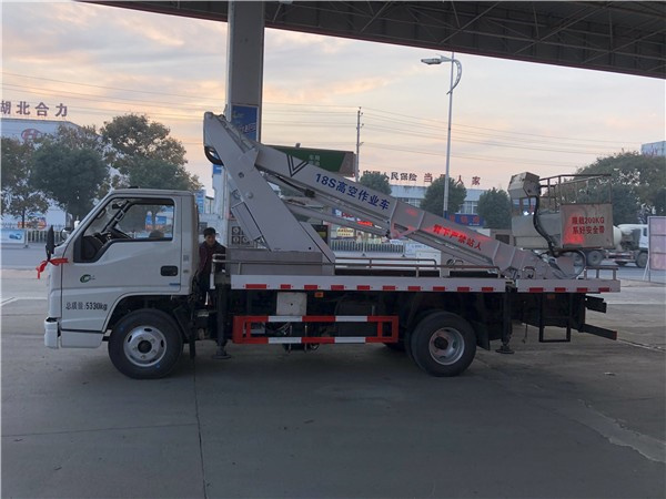 江鈴18米伸縮臂高空作業(yè)車(chē)圖片5