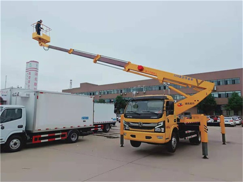 東風(fēng)22米高空作業(yè)車(chē)圖片4