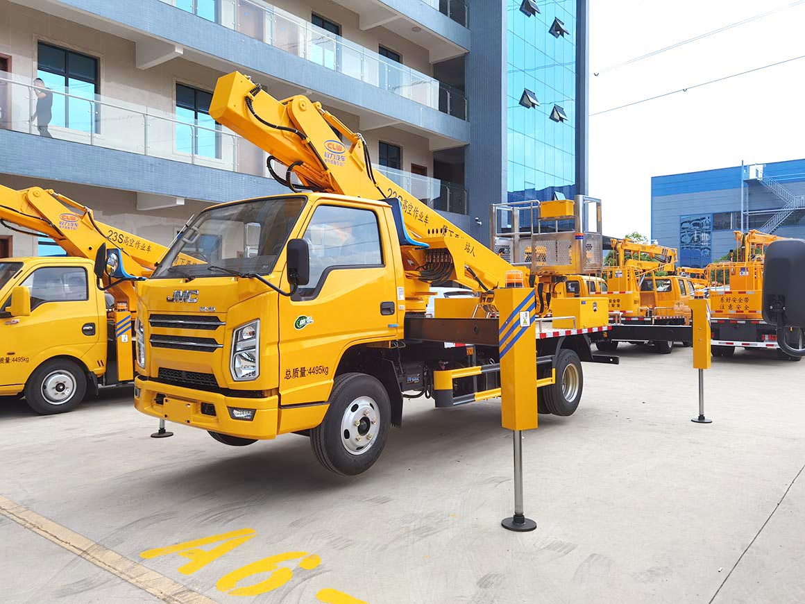 江鈴順達23米伸縮臂藍牌高空作業(yè)車(chē)圖片4