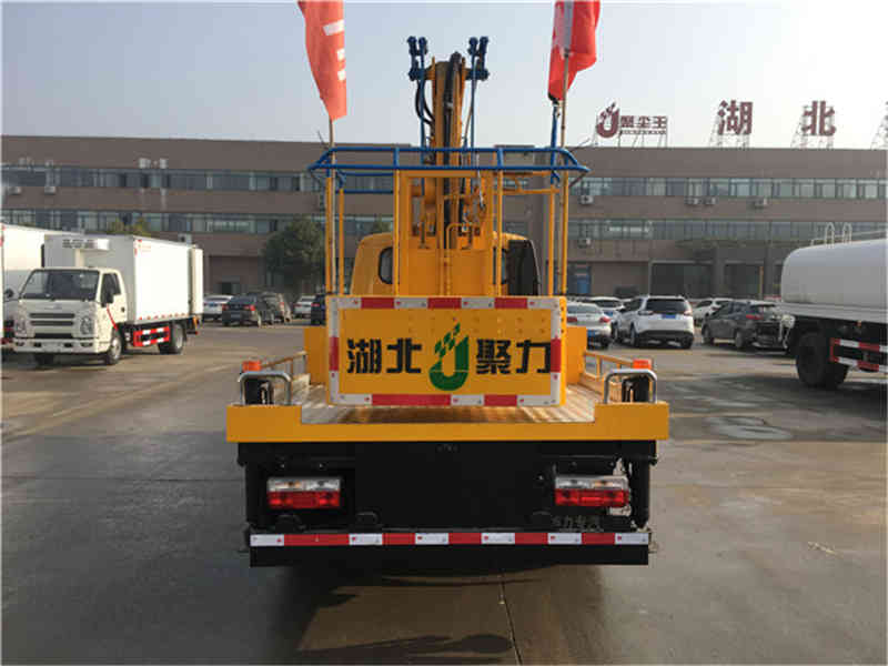 東風(fēng)12米高空作業(yè)車(chē)圖片5