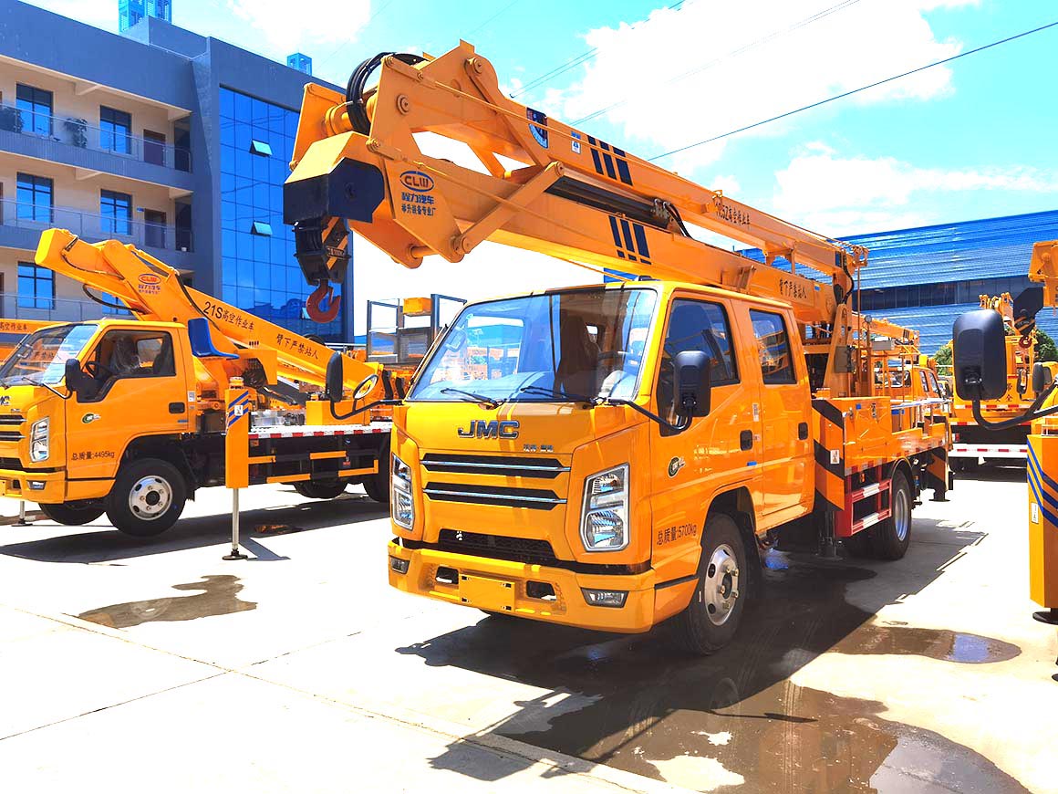 江鈴順達17.5米折疊臂黃牌高空作業(yè)車(chē)