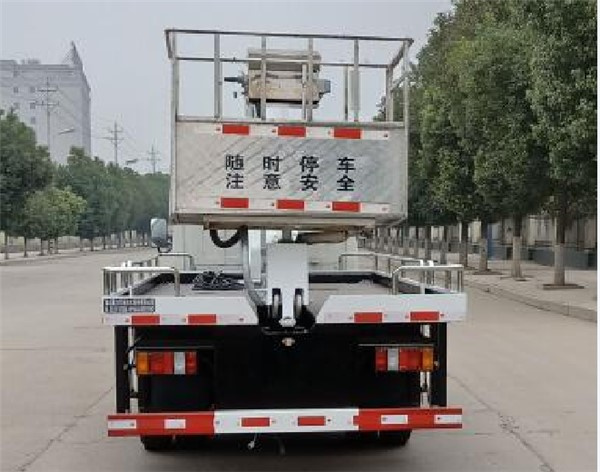 江鈴18米伸縮臂高空作業(yè)車(chē)圖片4