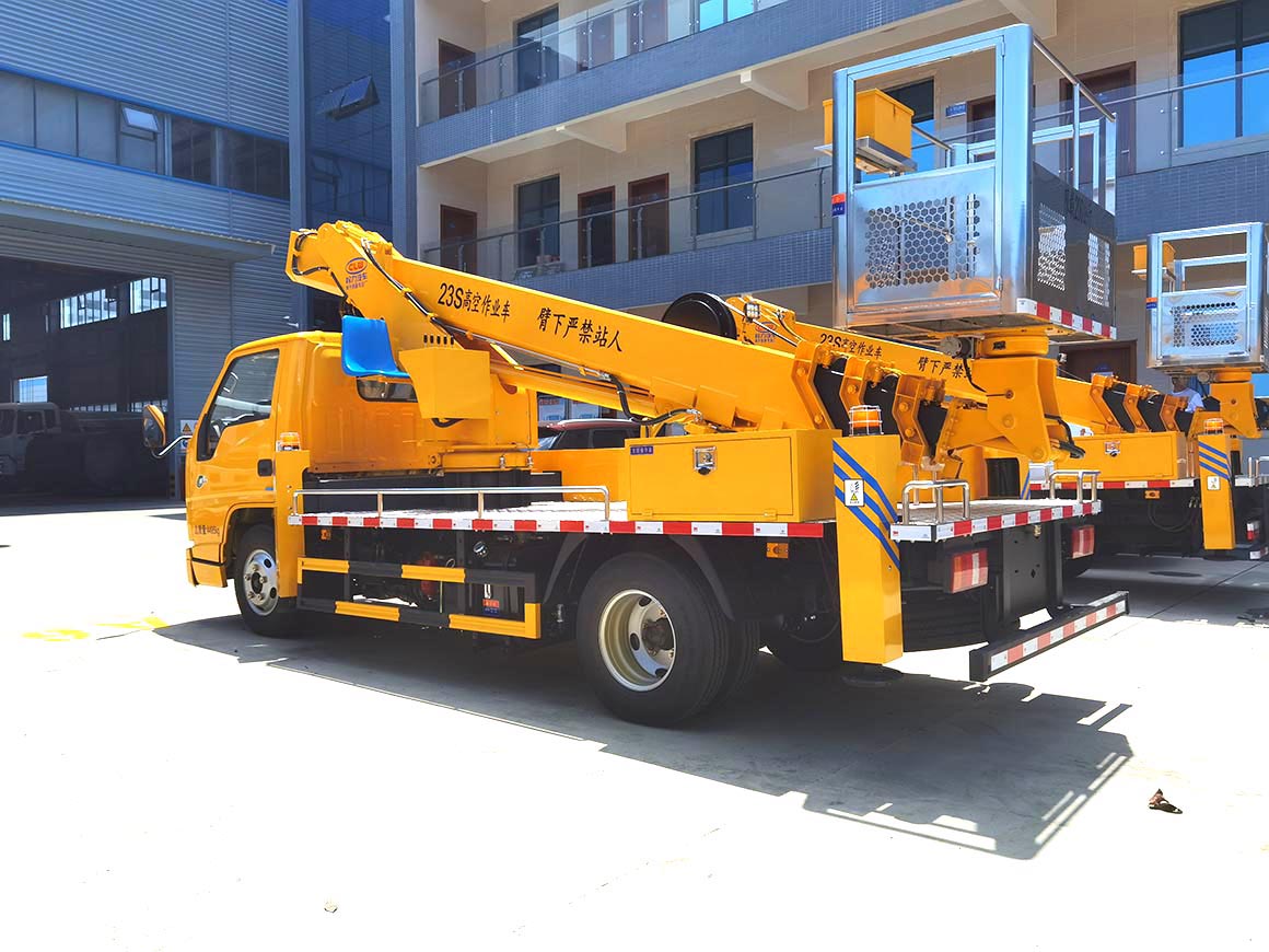 江鈴順達21米伸縮臂藍牌高空作業(yè)車(chē)圖片4