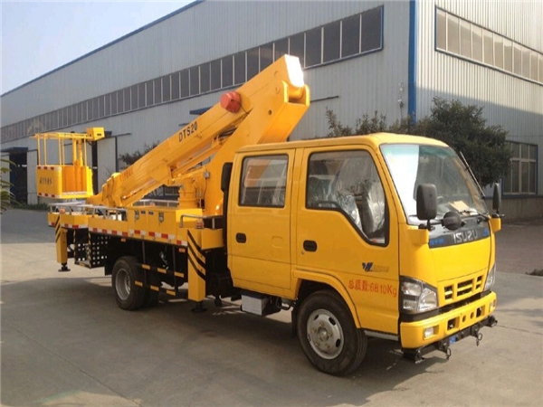 慶鈴雙排18米高空作業(yè)車(chē)圖片2