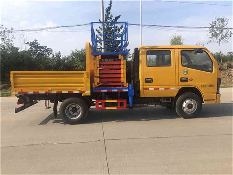 東風(fēng)10米剪叉式升降平臺高空作業(yè)車(chē)圖片3