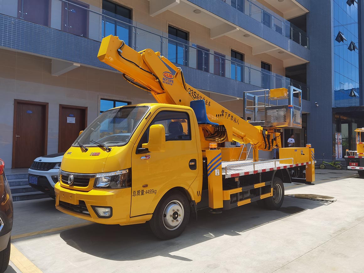 東風(fēng)途逸23米伸縮臂藍牌高空作業(yè)車(chē)