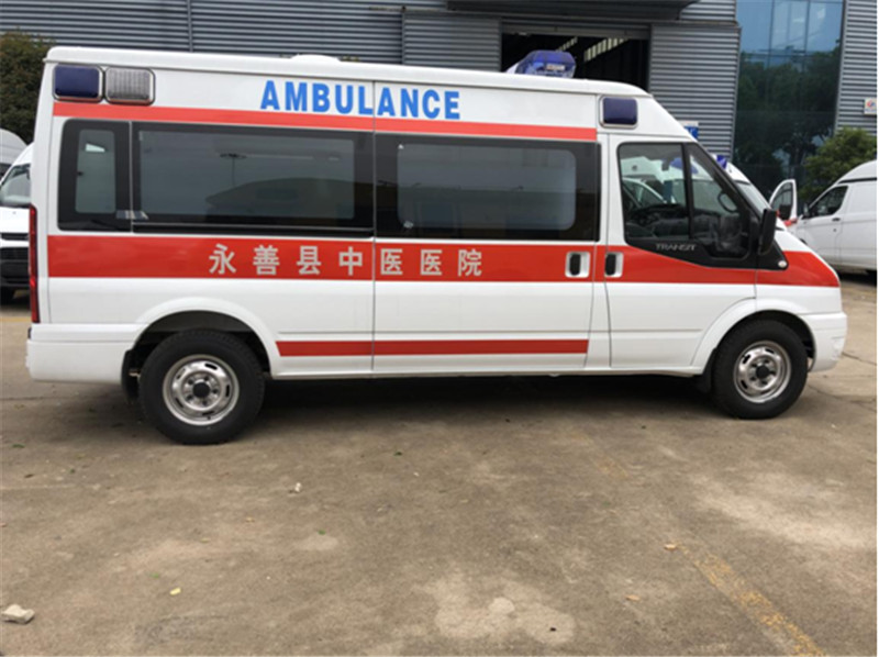 福特新世代V348長(cháng)軸中頂運輸型救護車(chē)圖片3
