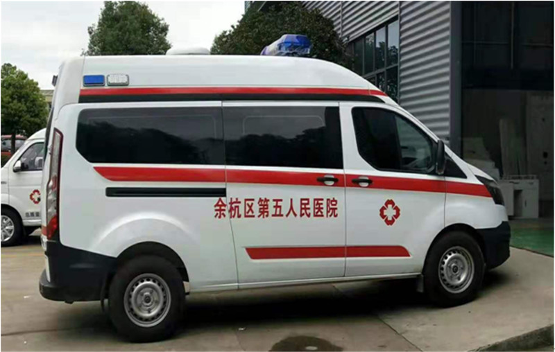福特V362中軸中頂運輸型救護車(chē)圖片3