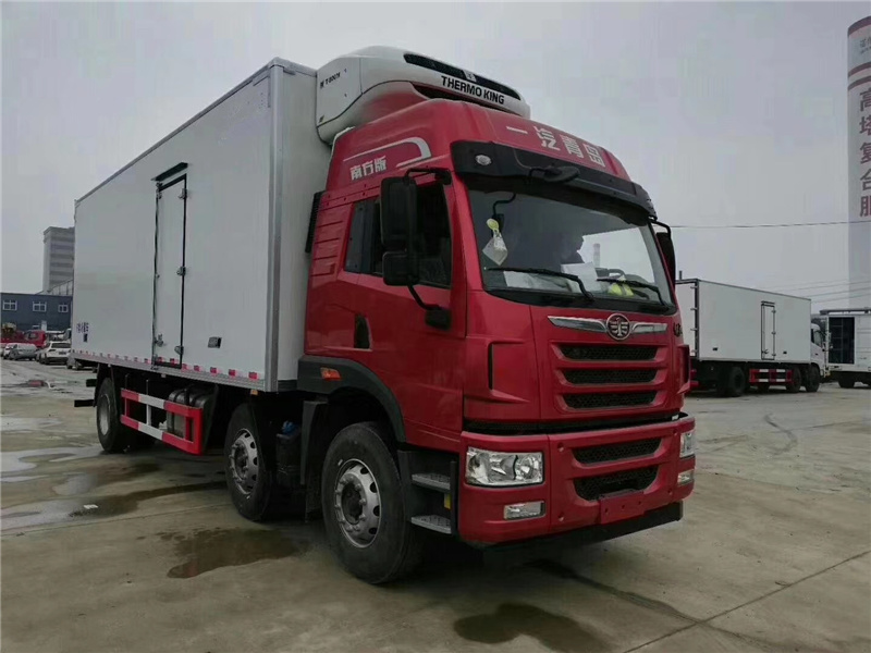 解放捍V小三軸冷藏車(chē)圖片2