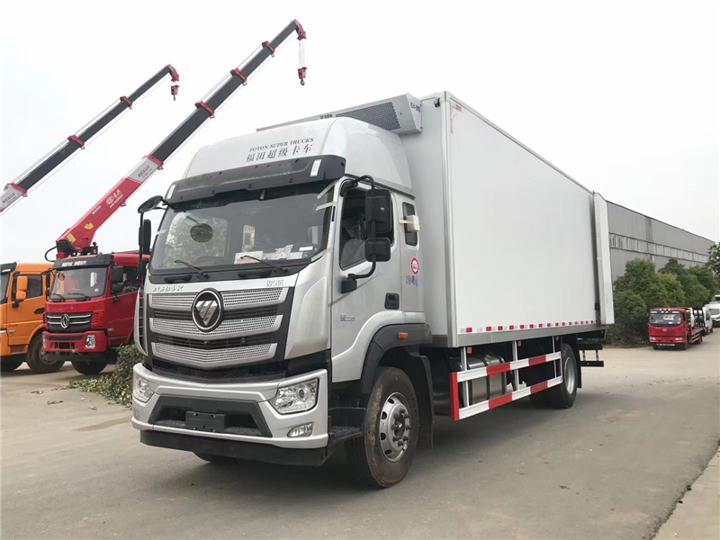 福田歐航高頂雙臥冷藏車(chē)
