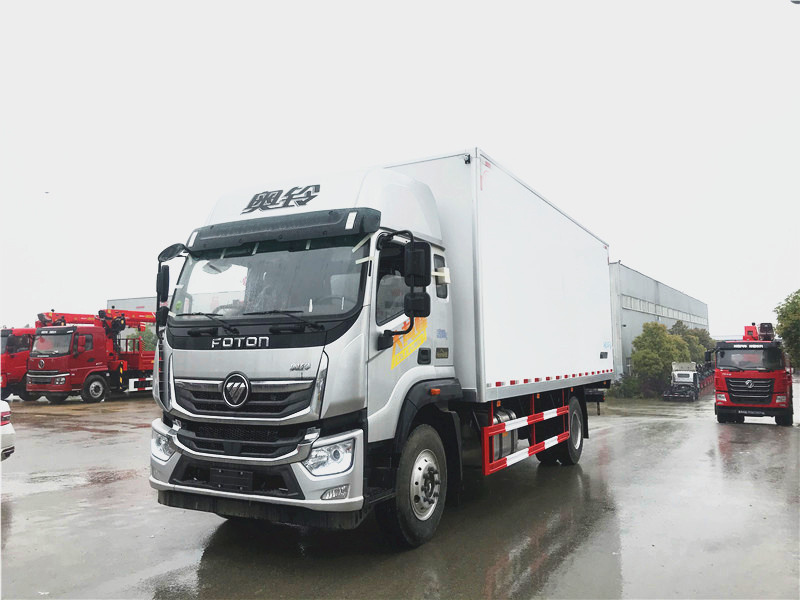 福田奧鈴大黃蜂6.8米冷藏車(chē)
