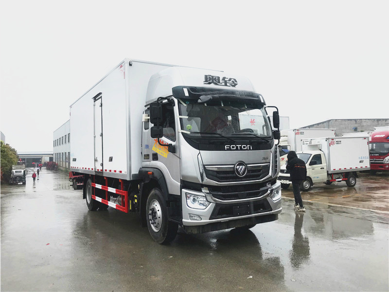 福田奧鈴大黃蜂6.8米冷藏車(chē)圖片2