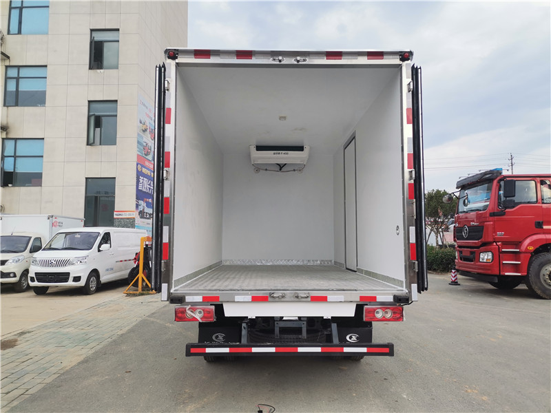 福田歐馬可S1冷藏車(chē)圖片4