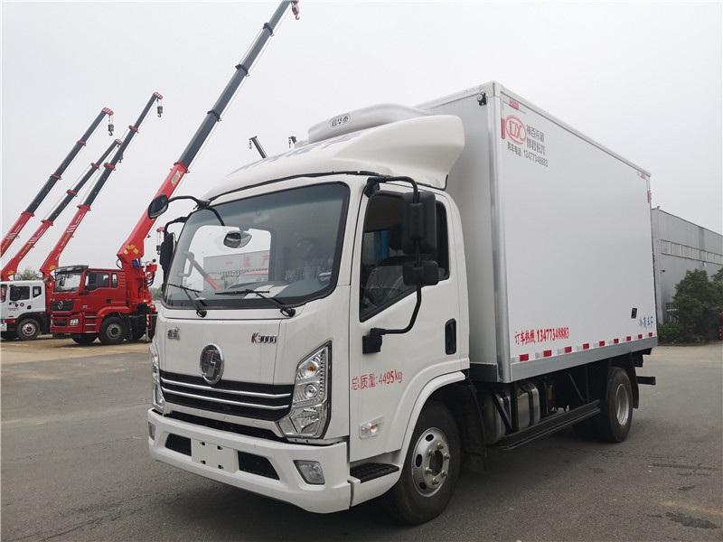 陜汽德龍4.2米肉鉤冷藏車(chē)