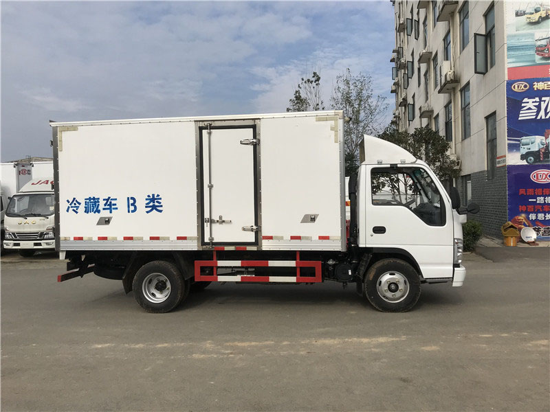 五十鈴100P藍牌冷藏車(chē)圖片3