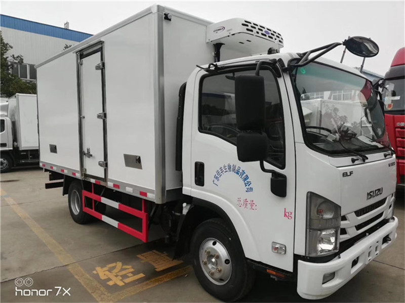 慶鈴五十鈴KV100藍牌冷藏車(chē)圖片2