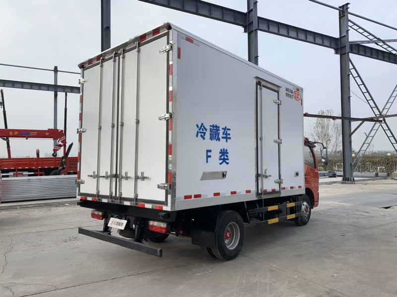 東風(fēng)凱普特4.2米冷藏車(chē)圖片3