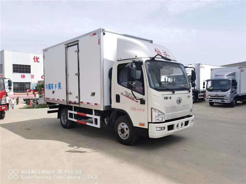 解放J6F4.2米冷藏車(chē)圖片3