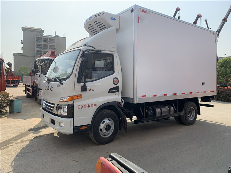 江淮駿鈴V6,4.2米藍牌冷藏車(chē)