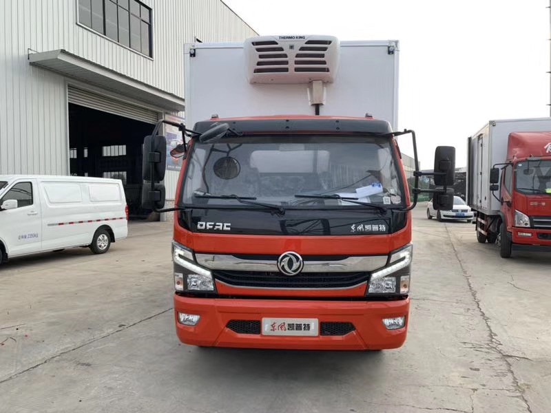東風(fēng)凱普特4.2米冷藏車(chē)圖片2