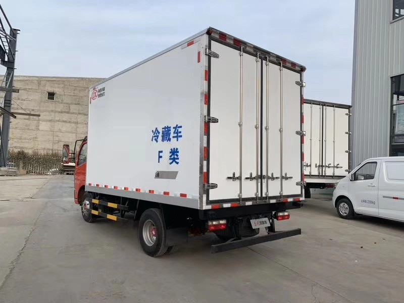 東風(fēng)凱普特4.2米冷藏車(chē)圖片4