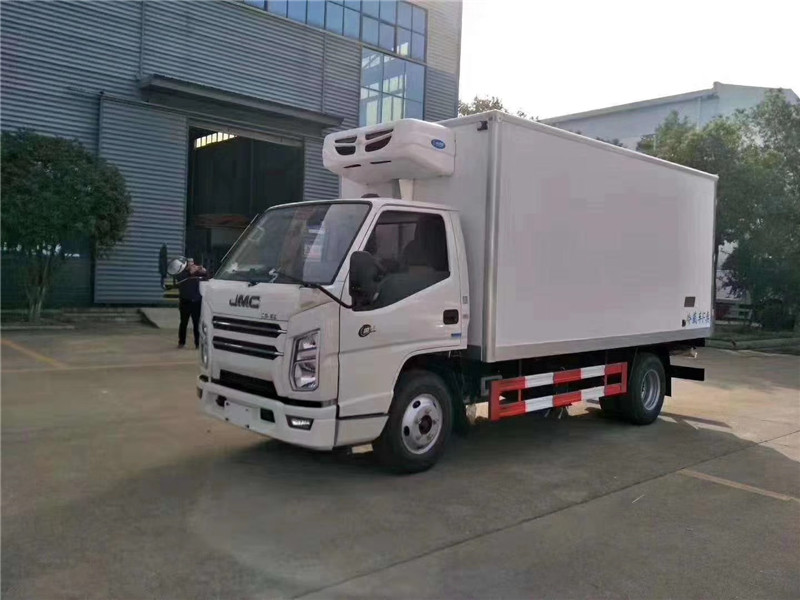江鈴順達4.2米冷藏車(chē)