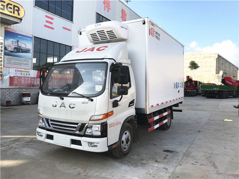 江淮駿鈴V5,4.2米冷藏車(chē)