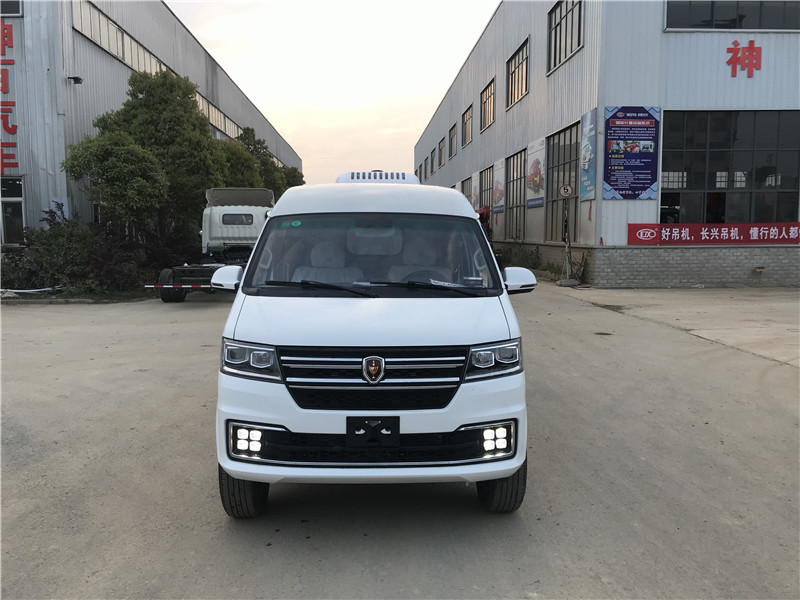 金杯新海獅X30LS面包冷藏車(chē)圖片2