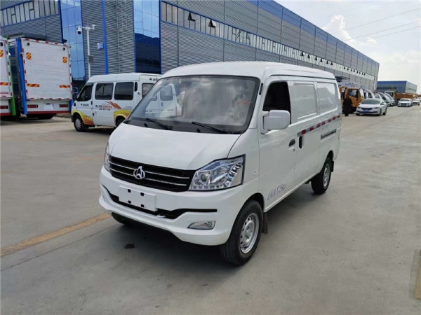 長(cháng)安V3面包型冷藏車(chē)