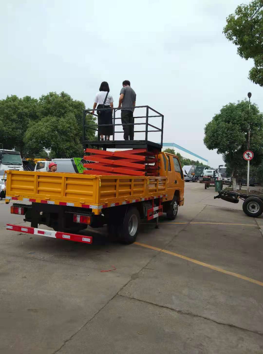 江鈴順達8米垂直升降車(chē)圖片4