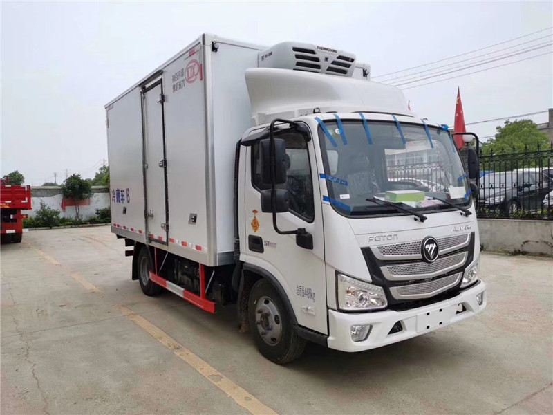 福田歐馬可4.2米肉鉤冷藏車(chē)圖片2