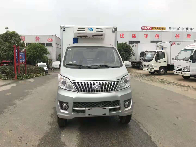 長(cháng)安2.68米單輪小型冷藏車(chē)圖片4