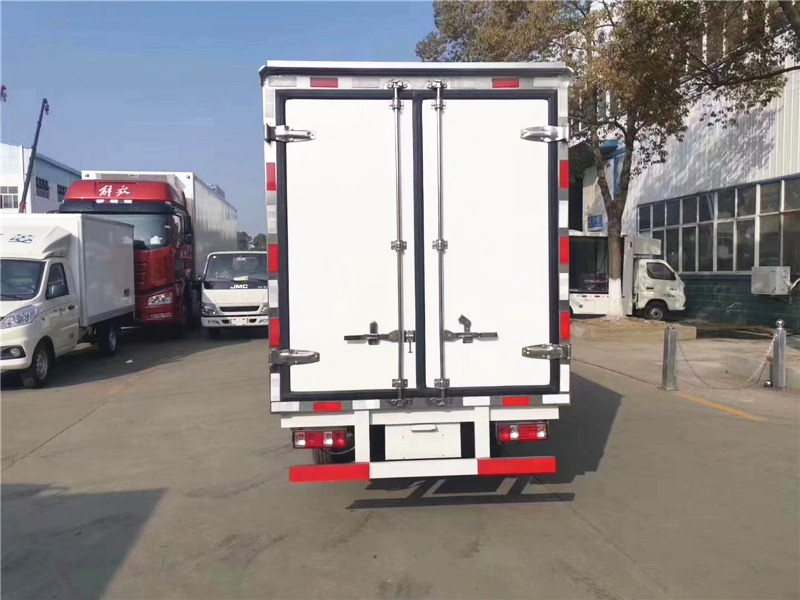 長(cháng)安跨越王3米冷藏車(chē)圖片4
