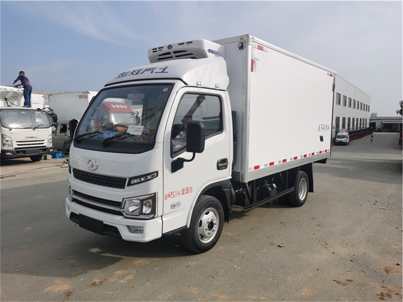 躍進(jìn)3.26米柴油版冷藏車(chē)
