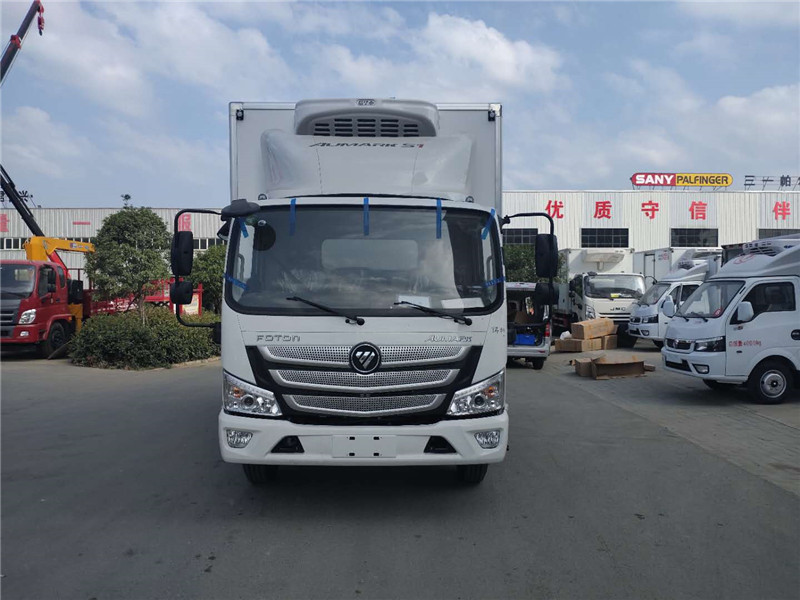 福田歐馬可S1寬體冷藏車(chē)圖片4
