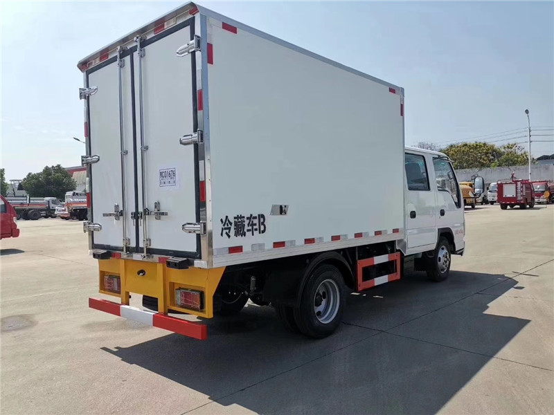 慶鈴五十鈴雙排冷藏車(chē)圖片4