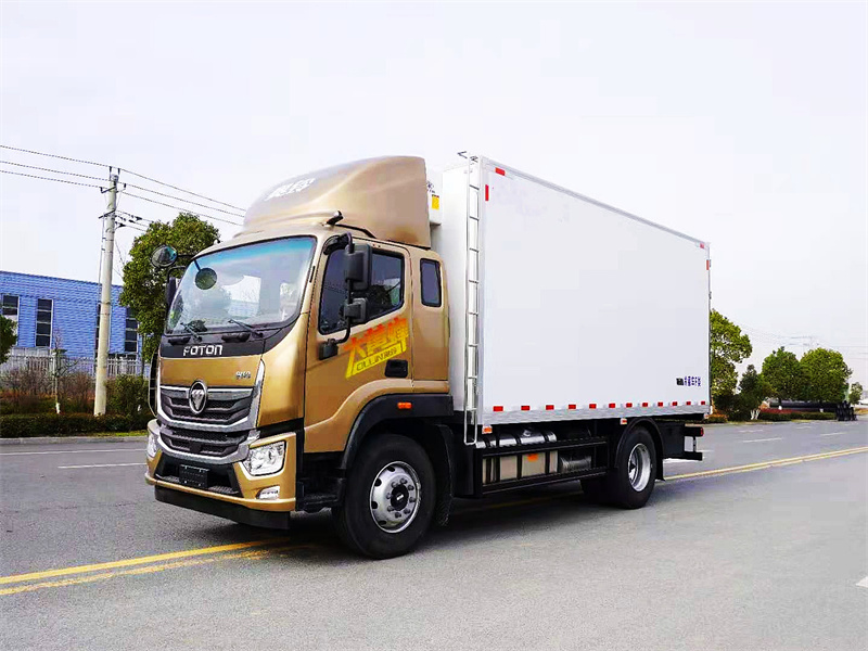 福田奧鈴大黃蜂5.3米冷藏車(chē)