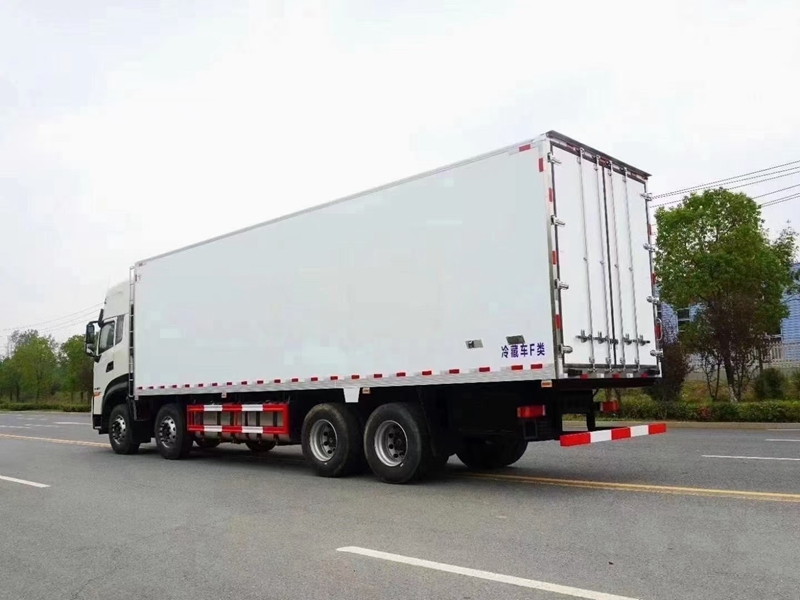 東風(fēng)天龍KL前四后八冷藏車(chē)圖片4
