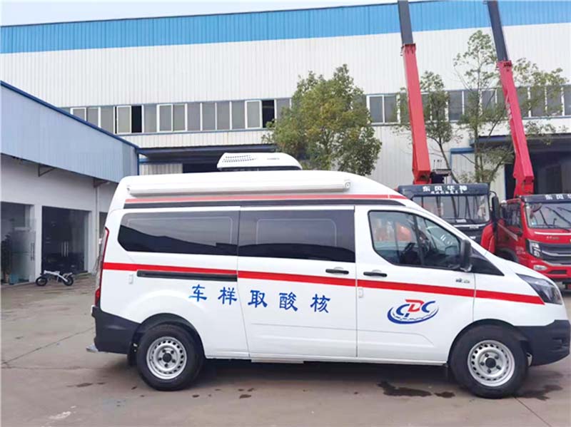 核酸采集車(chē)圖片2