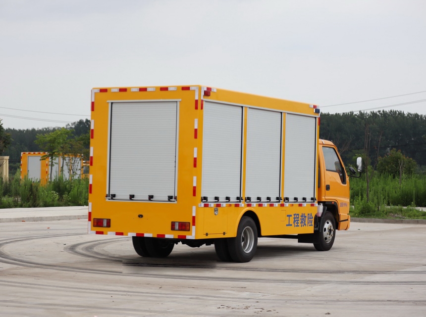 江鈴順達單排排水搶險車(chē)工程救險車(chē)圖片3