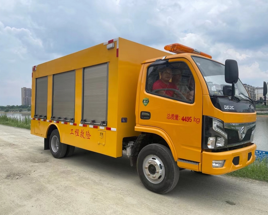 東風(fēng)小多利卡單排排水搶險車(chē)工程救險車(chē)