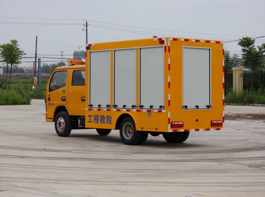 東風(fēng)小多利卡雙排排水搶險車(chē)工程救險車(chē)圖片3
