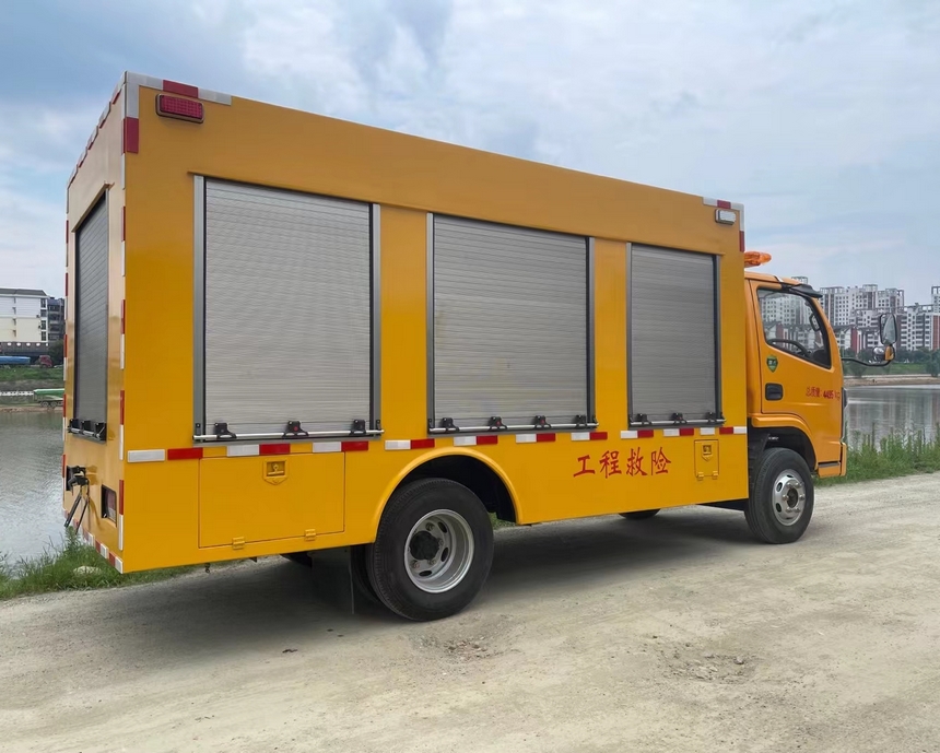 東風(fēng)小多利卡單排排水搶險車(chē)工程救險車(chē)圖片3